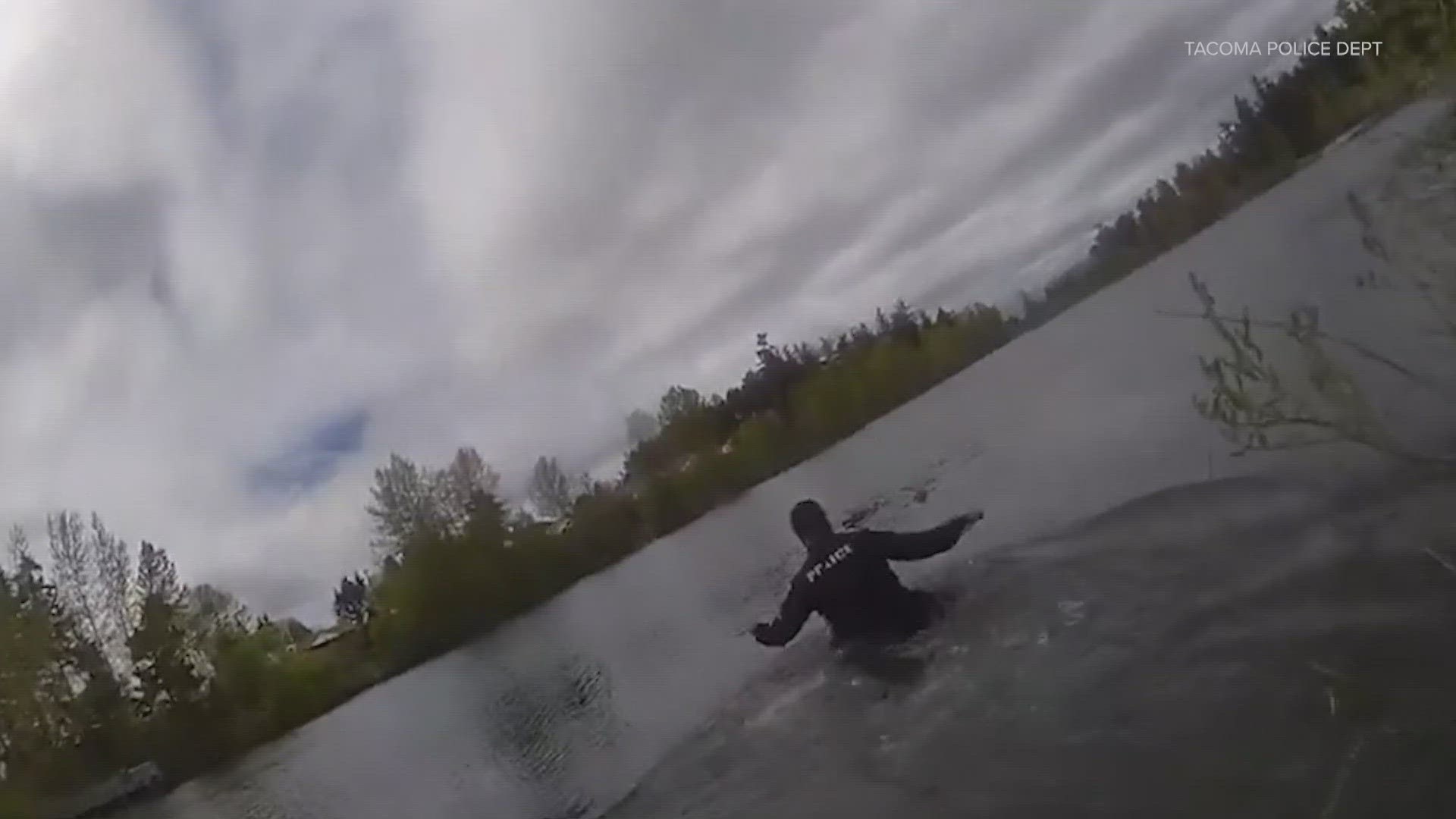 Dramatic body camera video shows Tacoma police save drowning girl ...