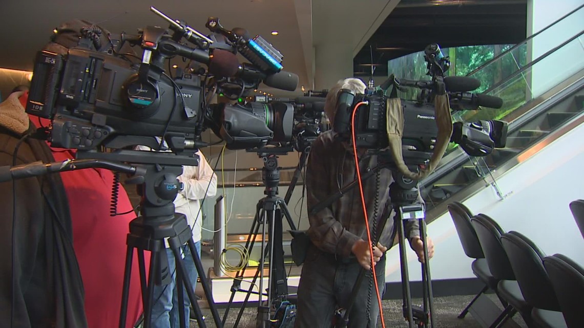 Waters off Washington coast glow blue with bioluminescence