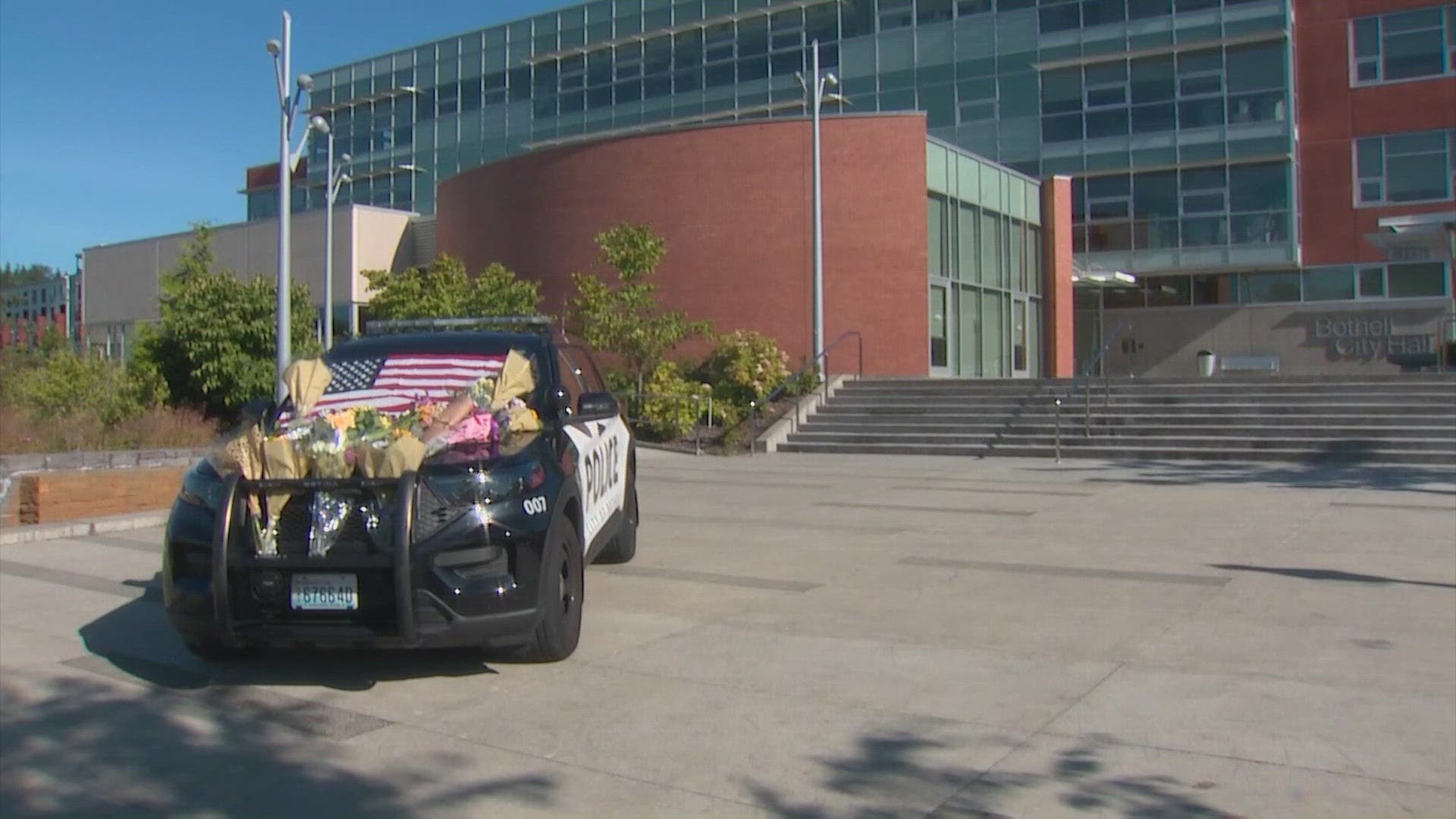 Bothell officer Jonathan Shoop was killed in the crossfire during a shootout between Henry Washington and Shoop's partner.