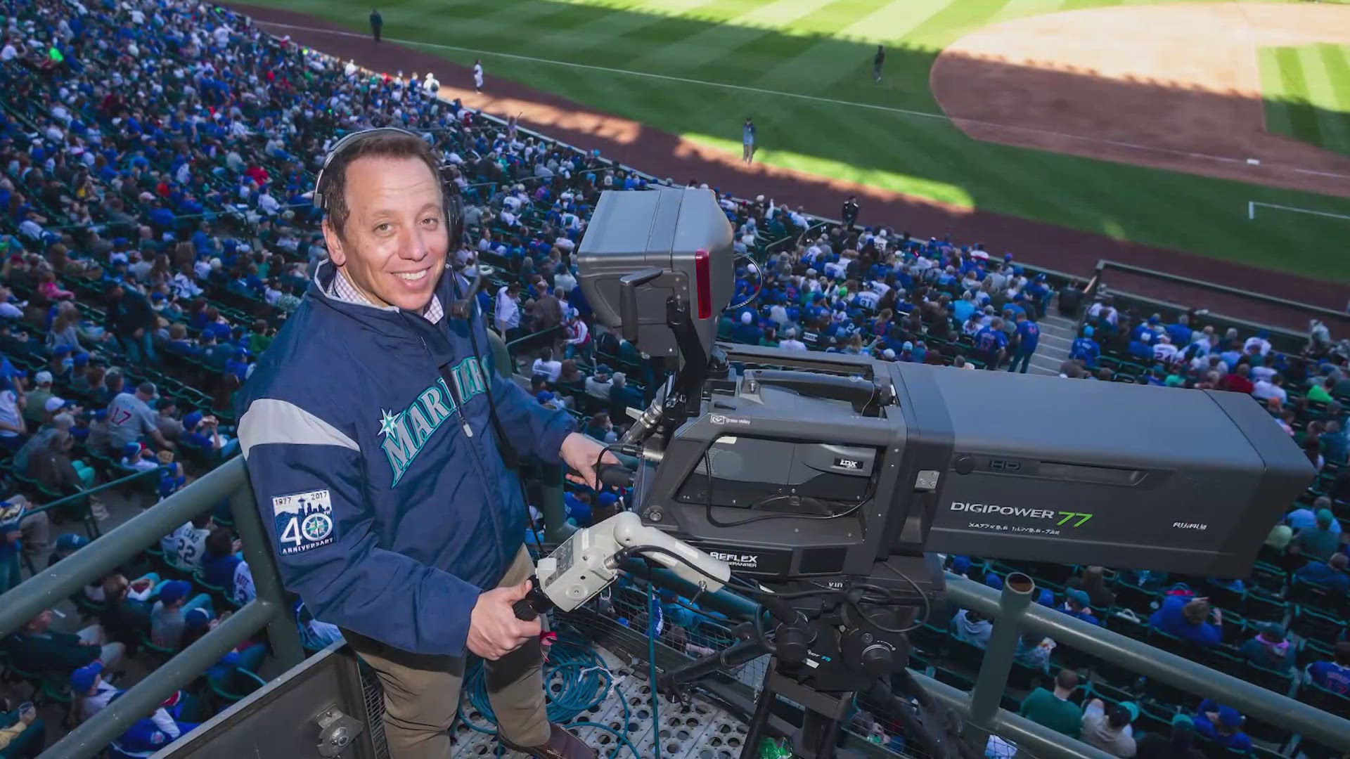 Kevin Martinez has spent most of his professional career in the Mariners organization, and now heads up the team's business operations.