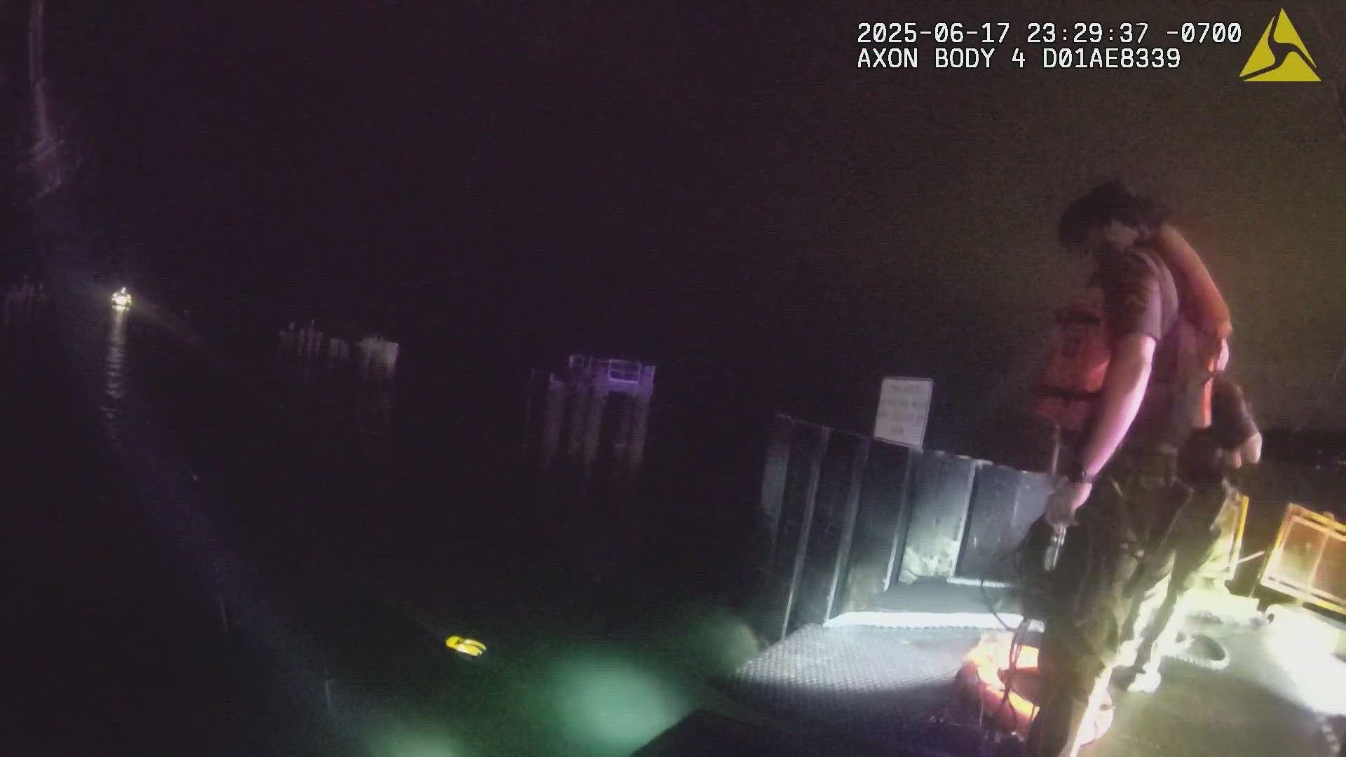 Video shows the moments law enforcement rushed to save people after a car plunged off the Edmonds ferry dock.