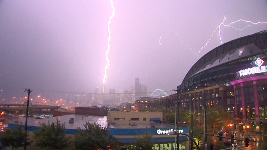 Lightning appears to strike Seattle’s Rainier Square Tower in second ...
