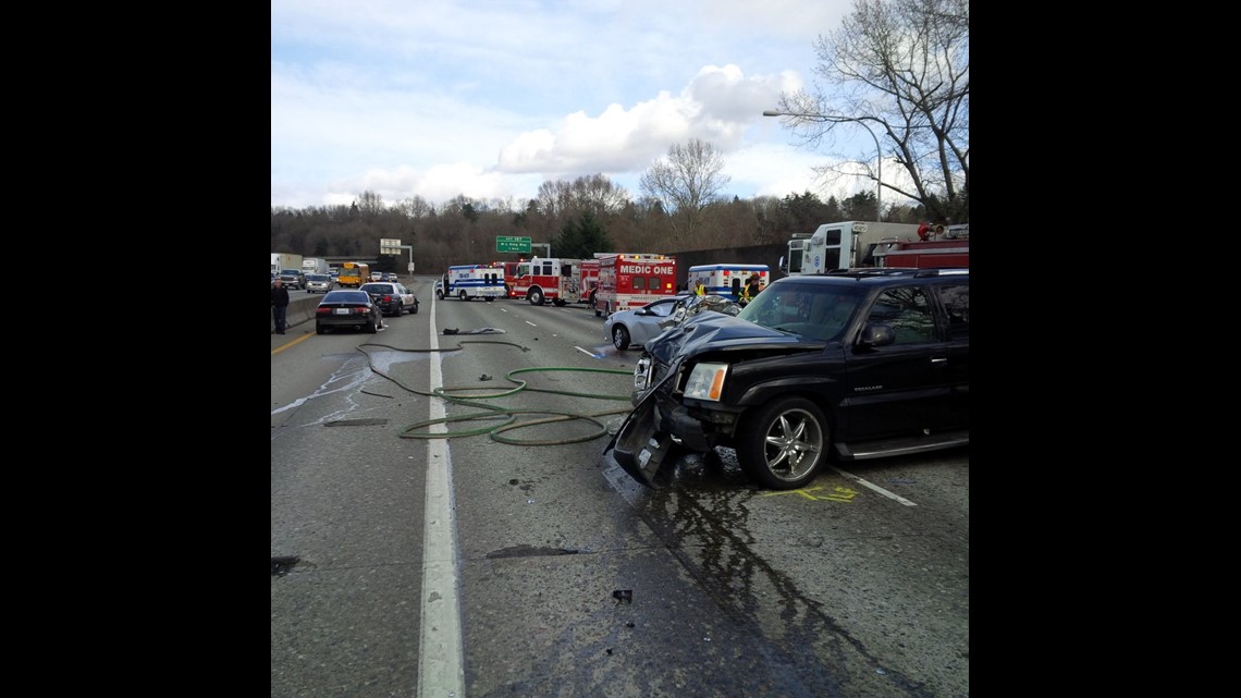 Northbound I-5 reopens after multi-car crash in Tukwila | king5.com