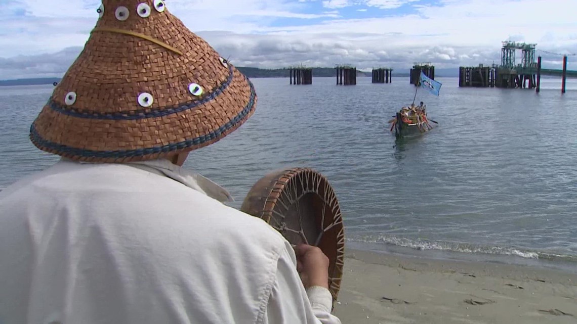 Canoe trip seeks to reawaken dormant Northwest tribe