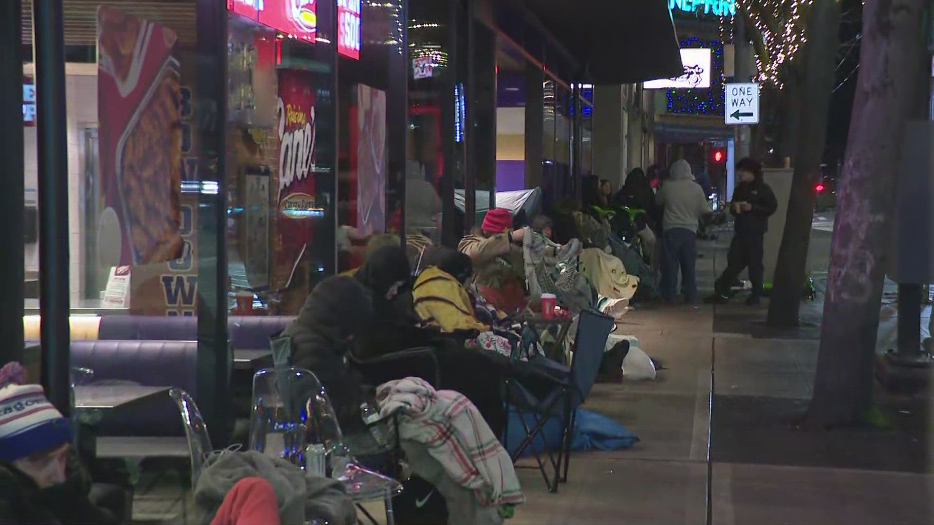 Raising Cane's opens first restaurant in Seattle today