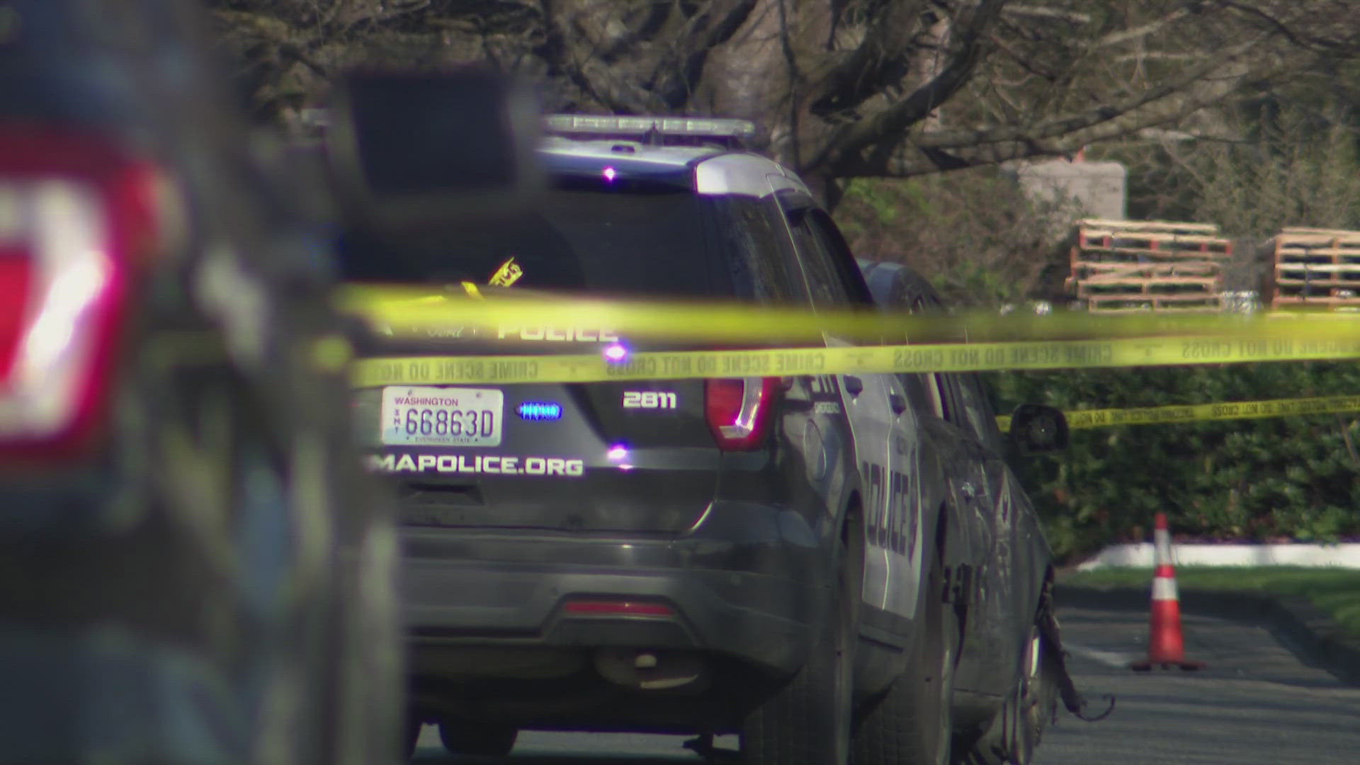 Police fatally shoot armed carjacking suspect in Puyallup | king5.com