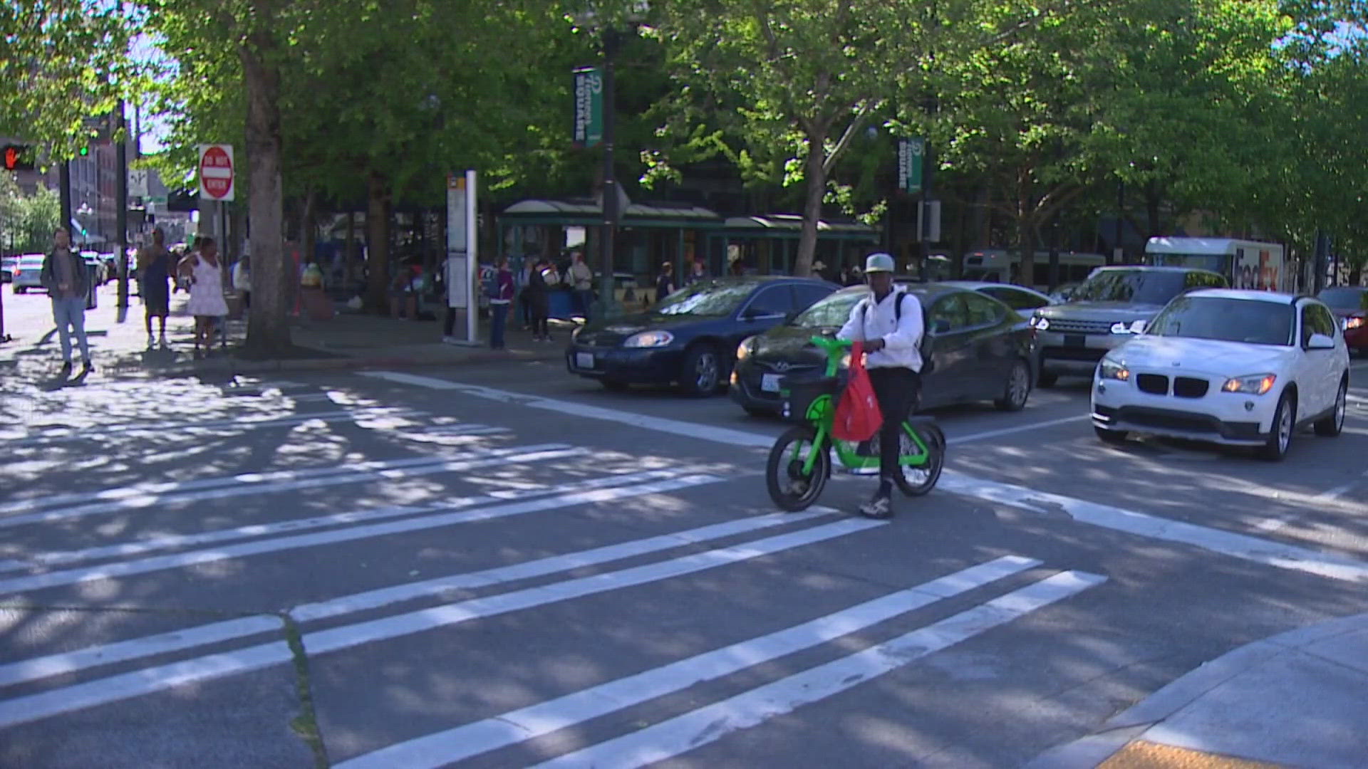 Seattle became the first city in the world to officially receive a new fleet of 'LimeGliders,' an all-electric seated scooter.