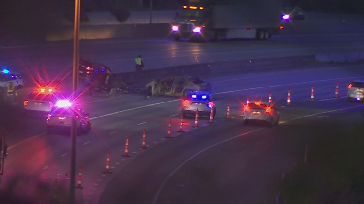 Fiery crash closes southbound I-405 in Renton overnight