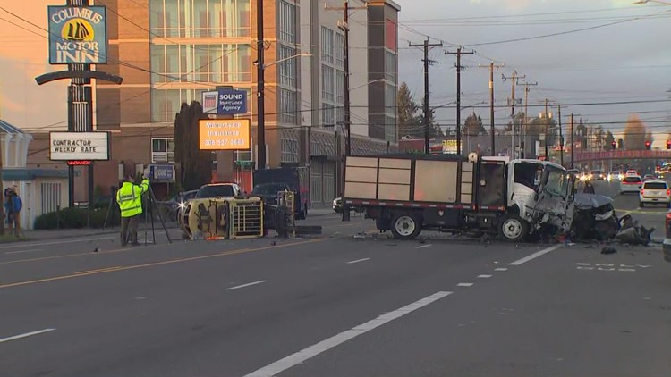 Woman killed in crash involving forklift along Aurora Avenue in Seattle