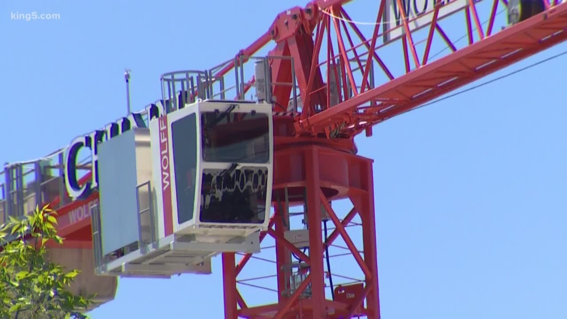 The investigation into what caused a crane to collapse in South Lake Union is just beginning. Four people were killed when part of a crane tumbled onto traffic on Mercer Street. KING 5’s Chris Daniels reports.