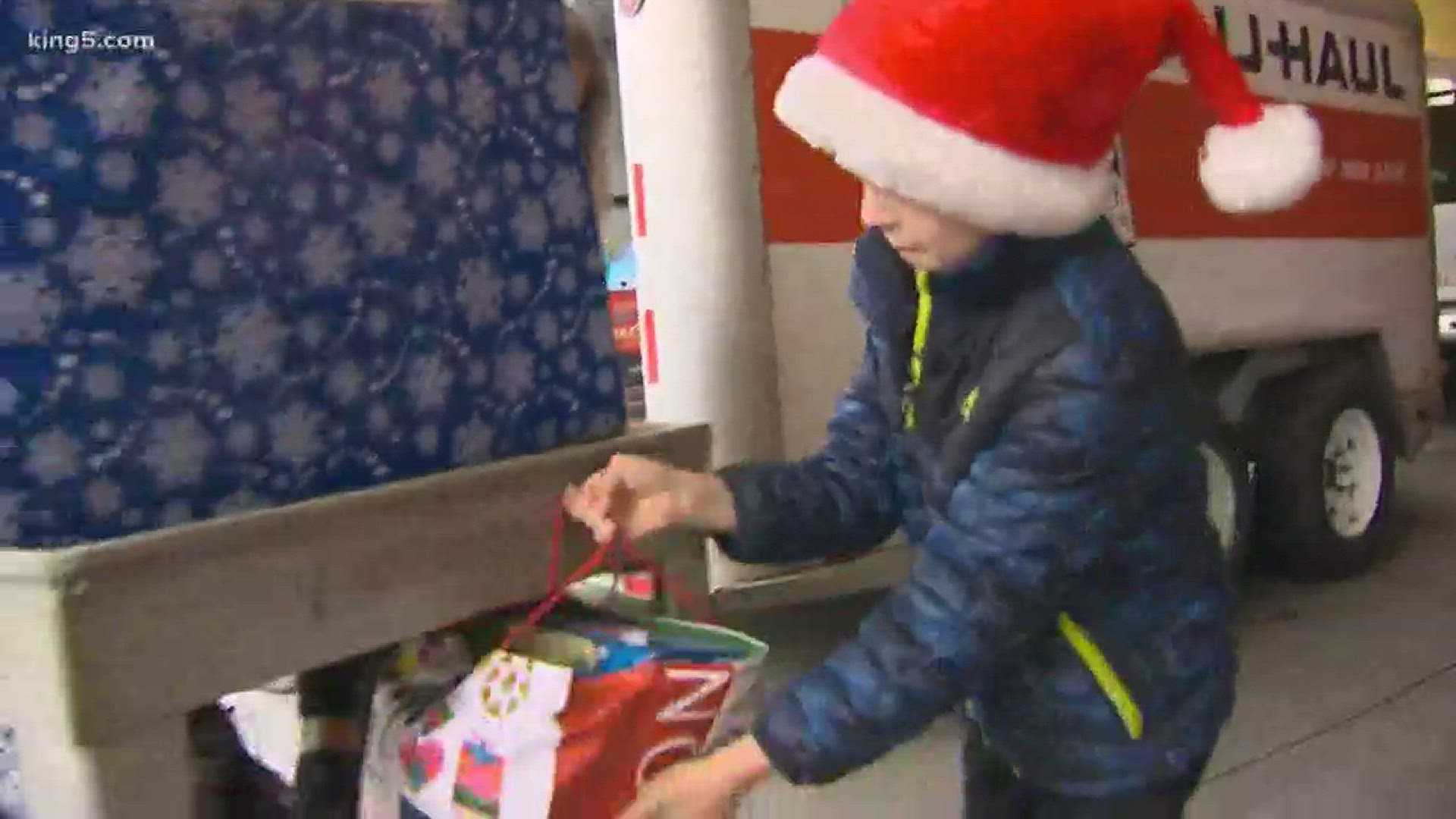 KING 5 Photojournalist Tom Tedford shows us a boy with a lot of holiday spirit.