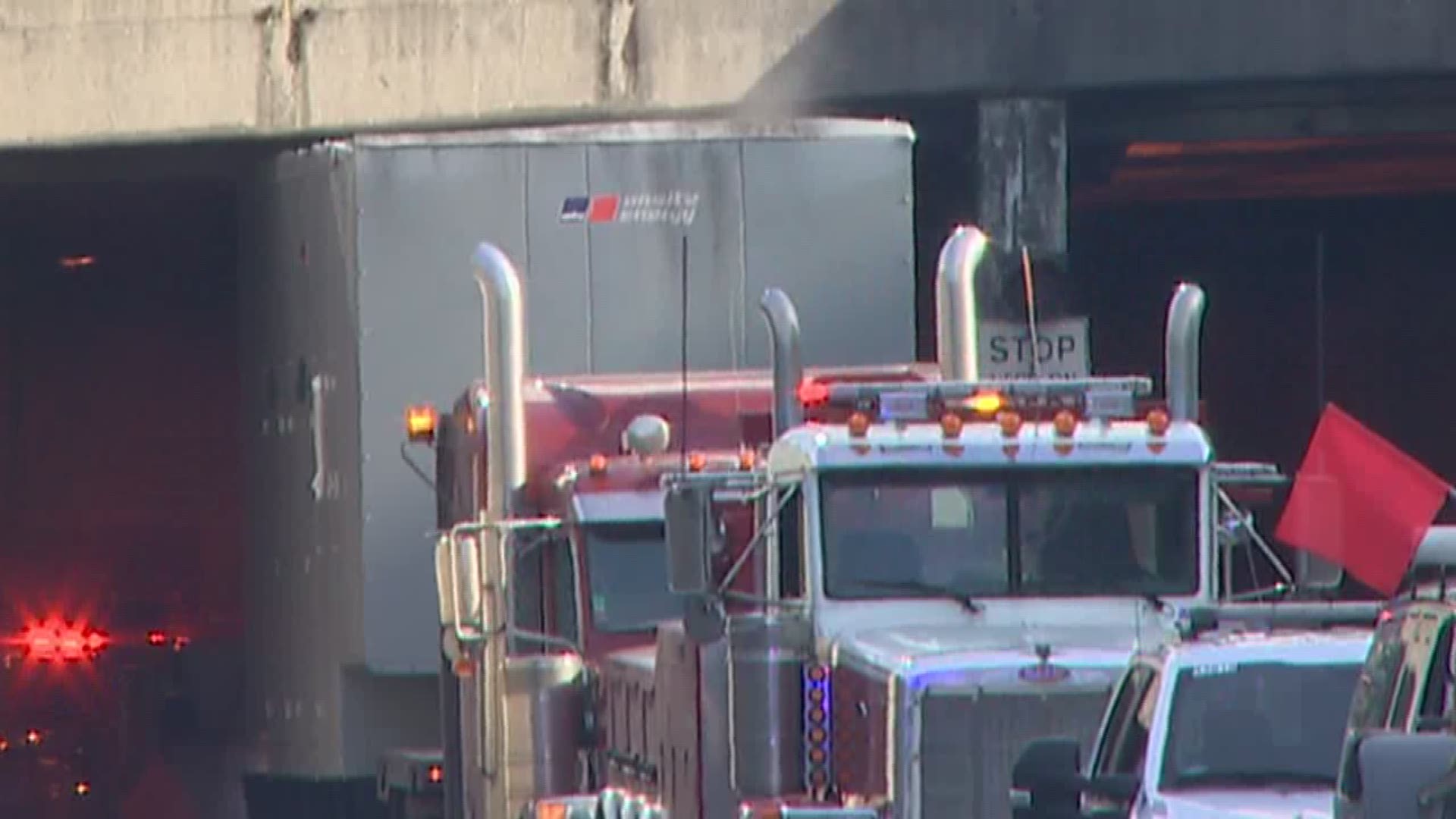 Semi-truck gets stuck in Battery Street Tunnel for hours | king5.com