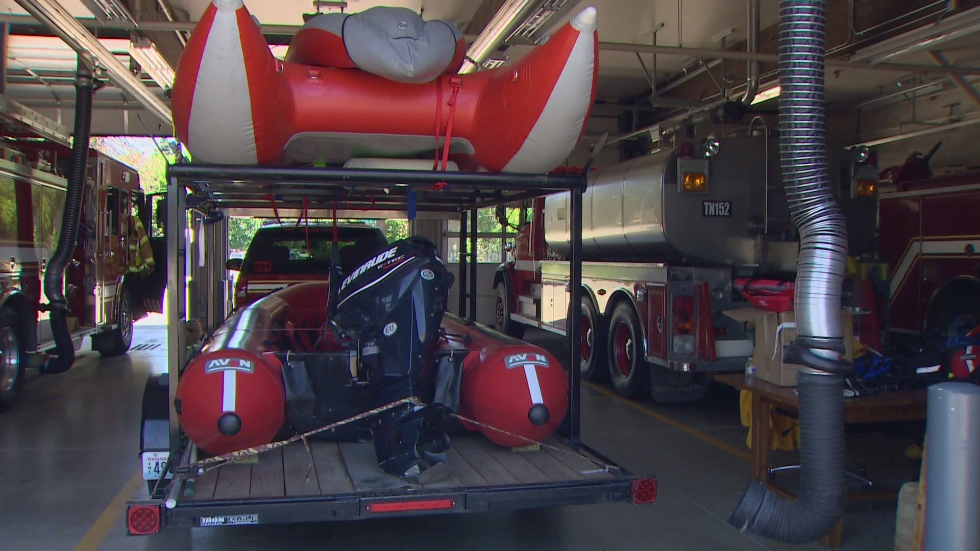 With temperatures in the triple digits, dive and rescue crews expect they'll stay busy during the heat wave.