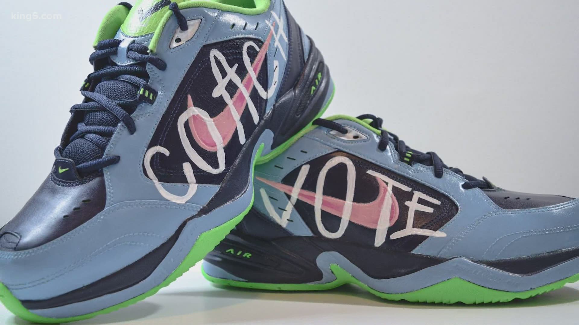 seahawks running shoes