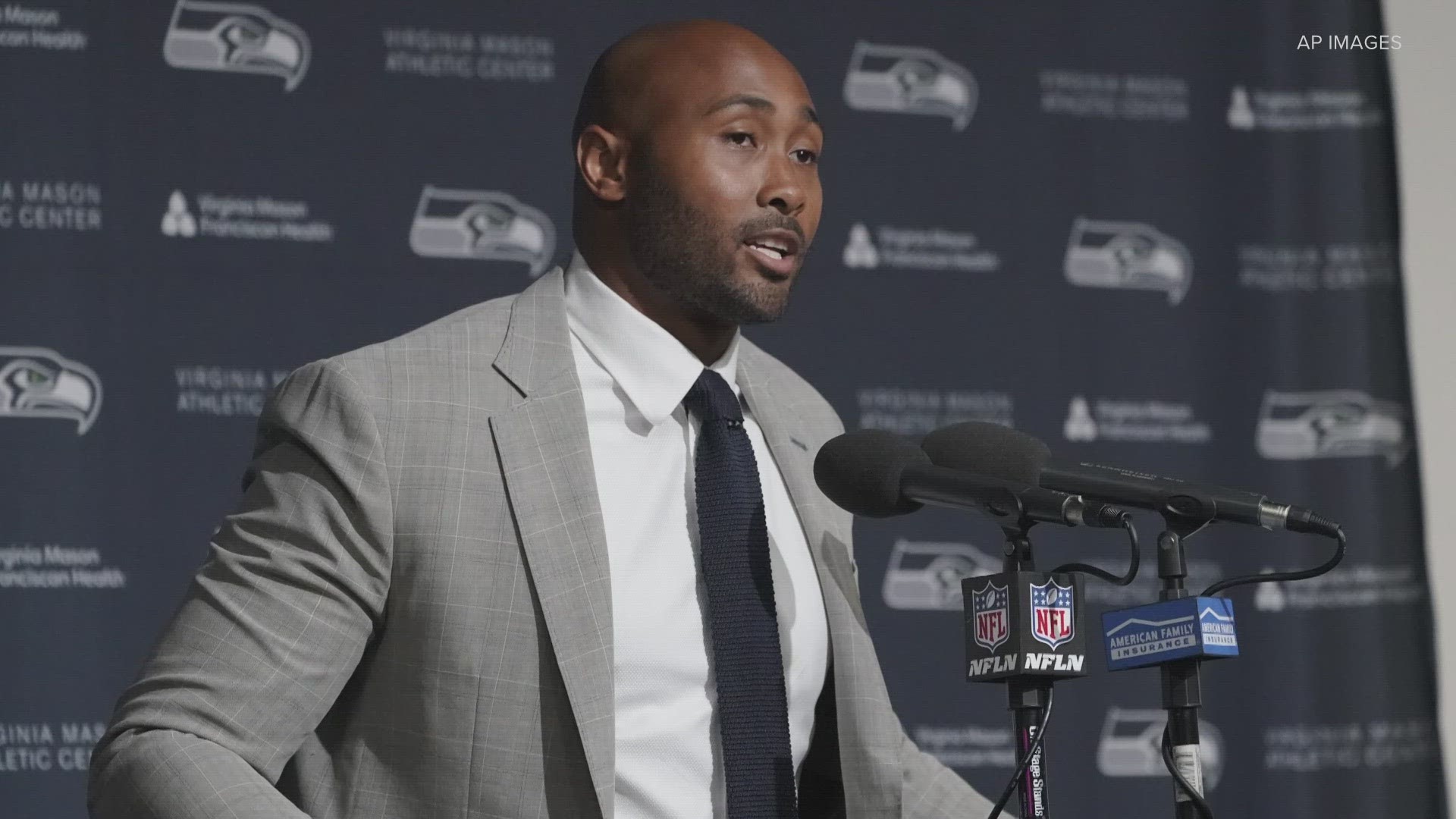 Seahawks legend K.J. Wright to host Seattle Sports Stars of the Year ...