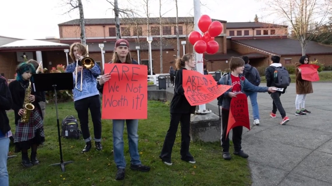 Edmonds School District band students rally to save programs from budget cuts - Vimarsana News
