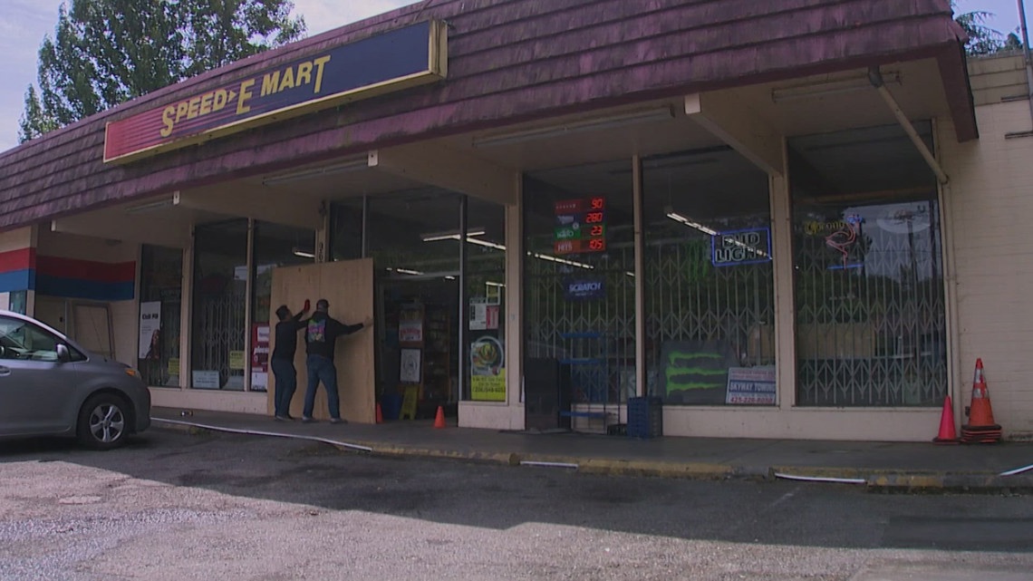 Seattle store owner suffers smash-and-grab, months after he was held at gunpoint