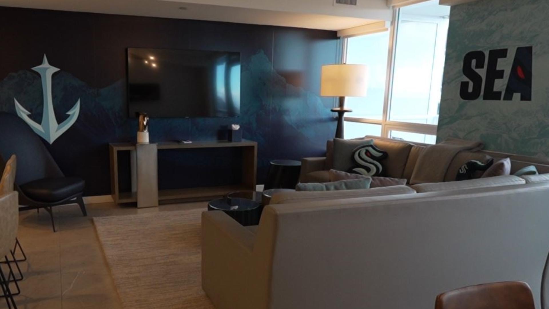 Stays at the three bedroom Kraken suite can cost as little as $450 a night all the way up to $1,500. #k5evening