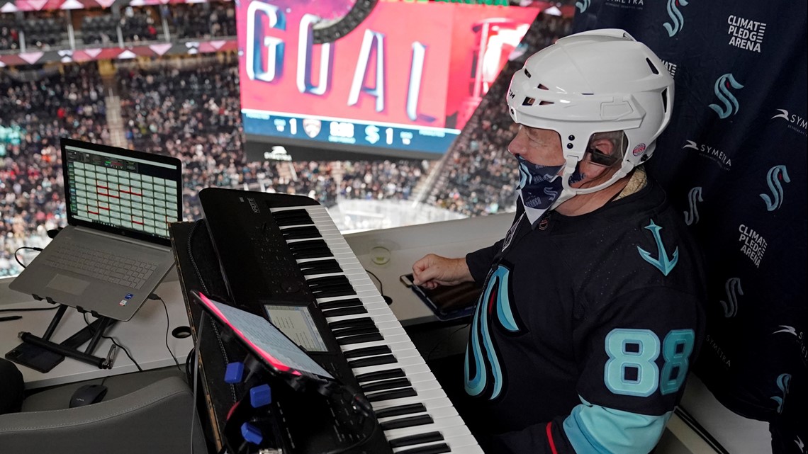 'Slap Shot' organist finds new career with expansion Kraken - Vimarsana News