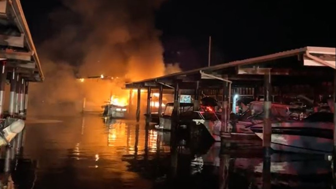 3 boats destroyed in fire on Lake Washington Sunday night