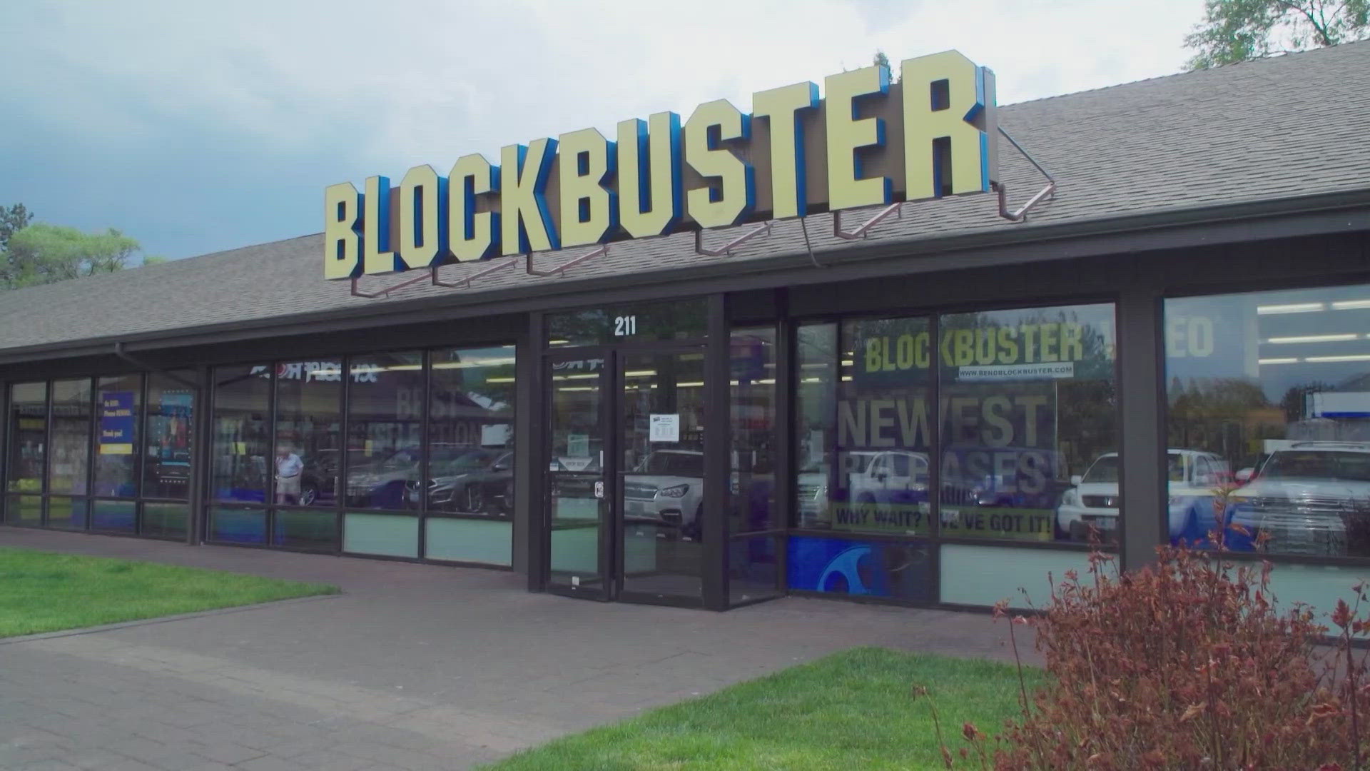 Bend home to world's last Blockbuster | king5.com