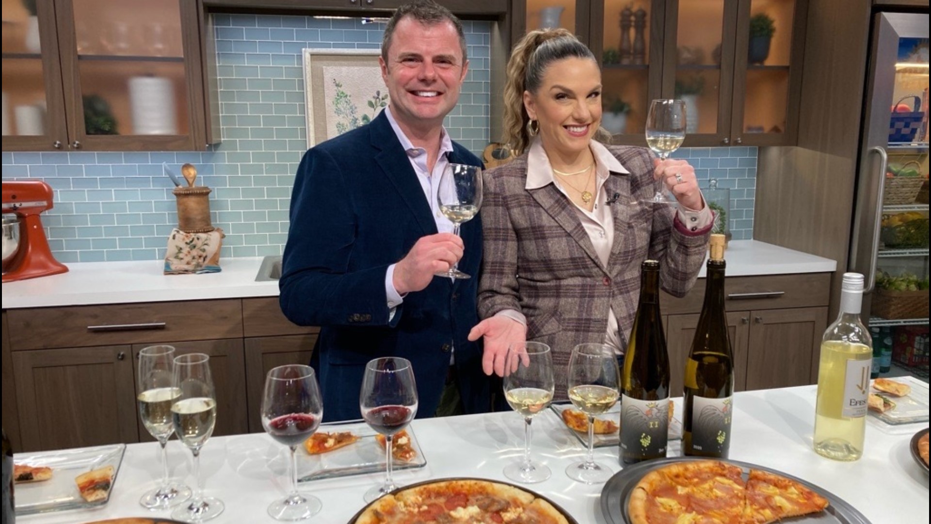 Master Sommelier Chris Tanghe chose four wines that pair well with your favorite pizza pies. #newdaynw