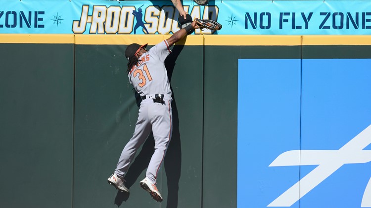 Mullins the hero as Orioles beat Mariners - The Columbian