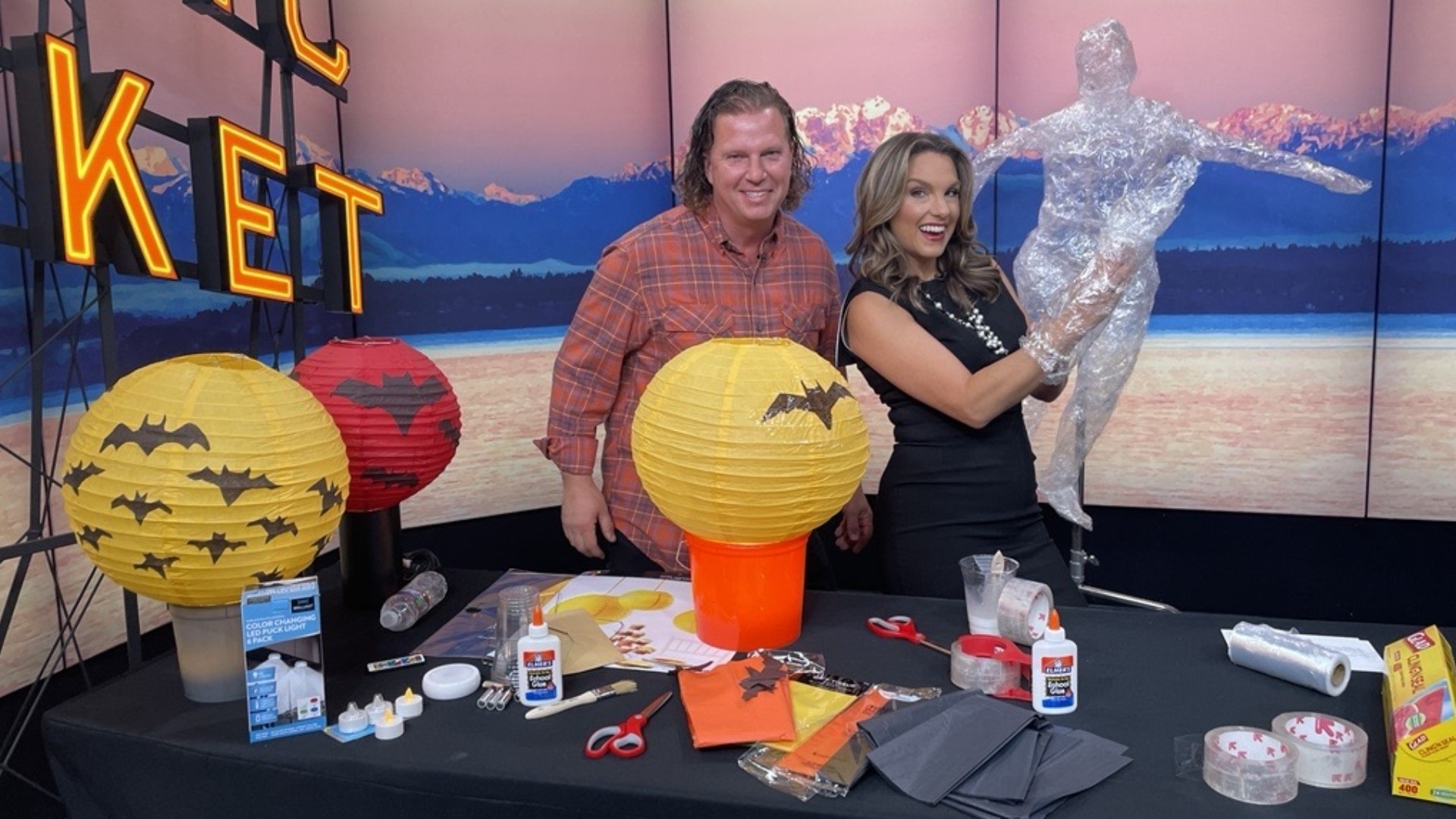 Handyman Huffines shows us how to make ghosts from human shapes and packing tape. Plus bat lanterns that give your yard that creepy glow. #newdaynw