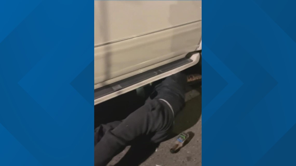 Catalytic converter theft caught on camera in Bonney Lake