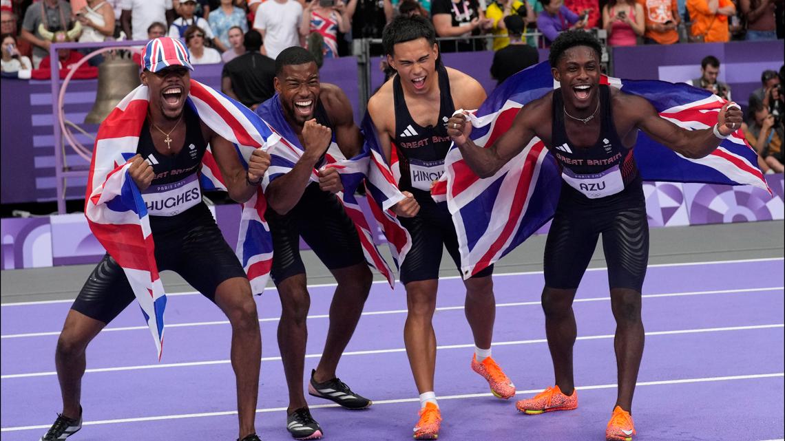 Louie Hinchliffe, Great Britain win bronze in men's 4x100m | king5.com