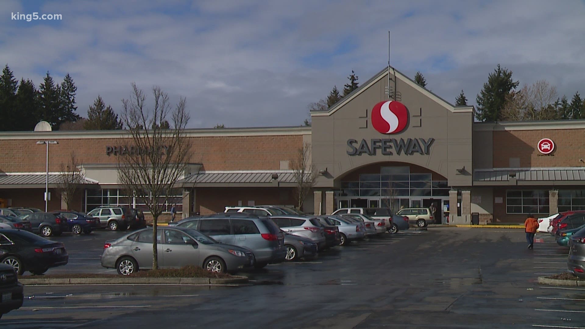 The city of Burien now requires large grocery stores to pay an additional five dollars per hour in hazard pay to all employees.