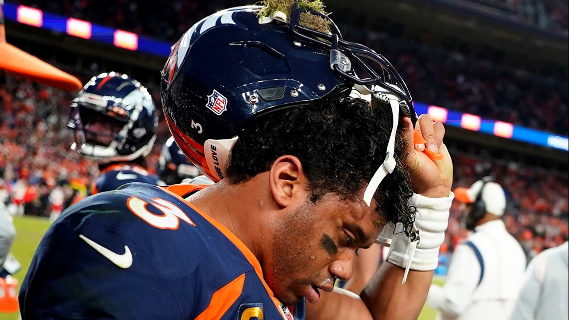 Russell Wilson injury update: Broncos QB cleared of concussion for Week 16  - DraftKings Network