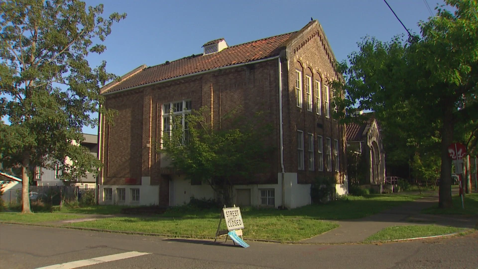 A group hopes to restore an historic Seattle building that holds historical relevance for both the Muslim and Jewish communities.