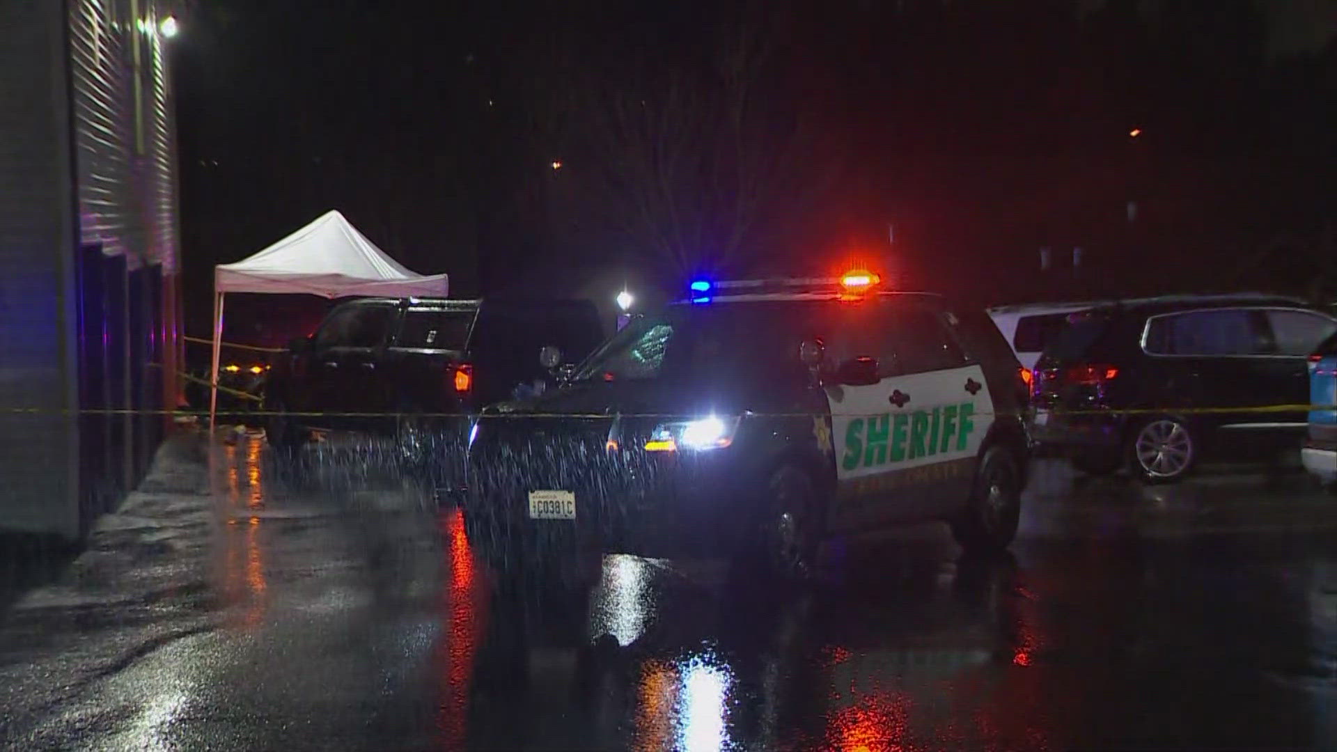 BREAKING: Deadly shooting at apartment complex in Skyway | king5.com