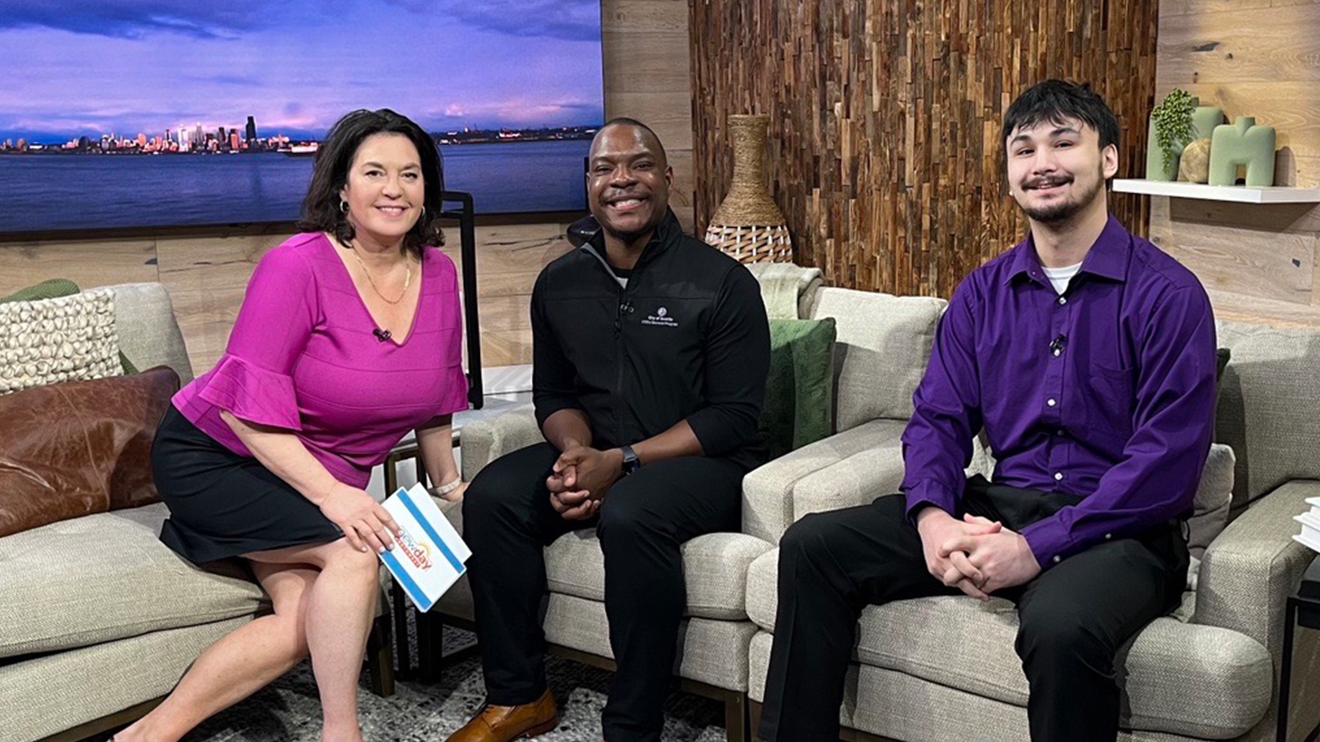 The deadline to apply to host interns or apply for an internship at Seattle's Youth Employment Program is March 21st. #newdaynw