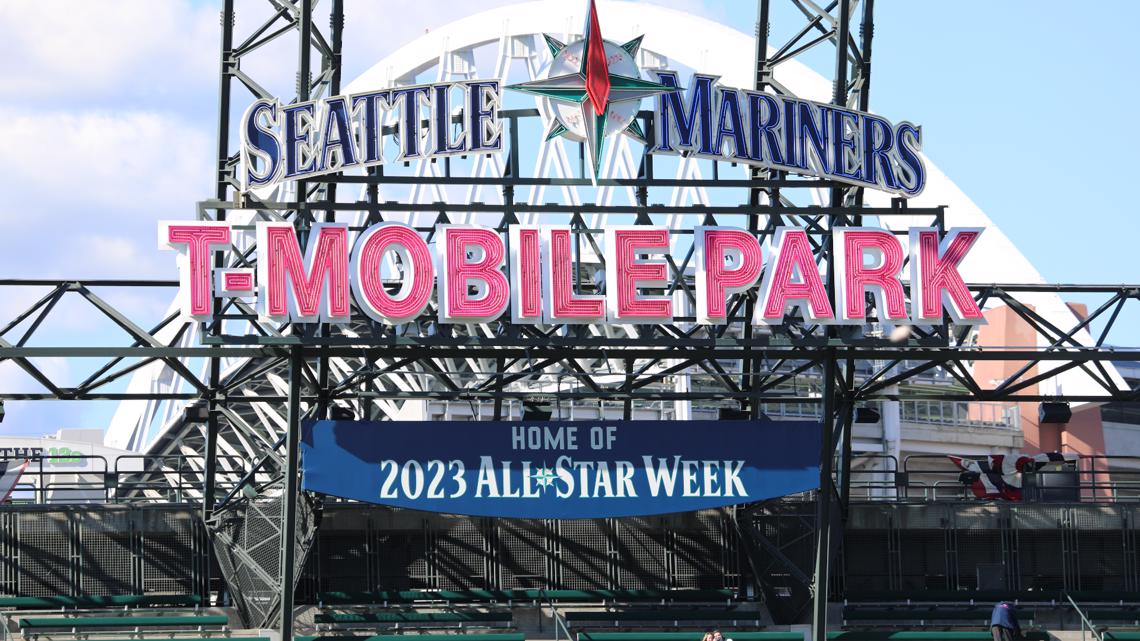 51 Days until Mariners Opening Day! Looking back at two great #51's