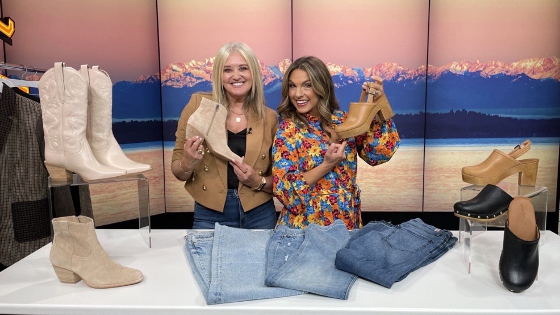 Fashion blogger Dawn Parsons says that besides clogs, oversized blazers and updated cargo pants are all in for fall! #newdaynw