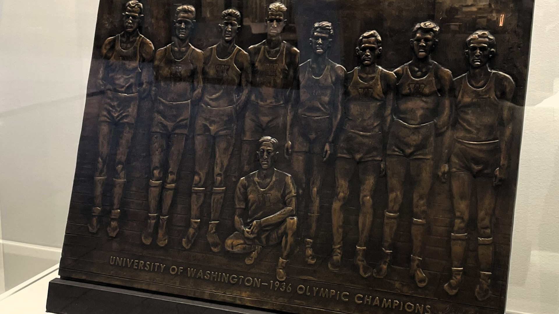 Jeff Day's art commemorates the achievements of the 1936 Olympic Gold Medal crew, and his father. #k5evening