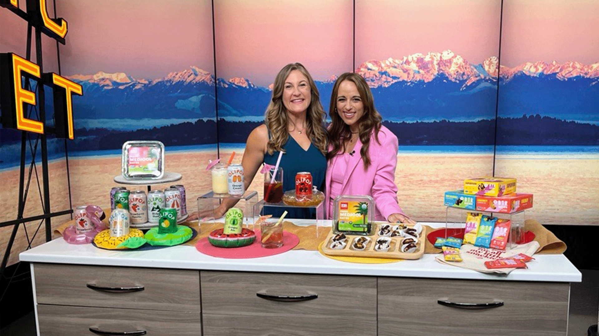 Nutritionist Whitney Stuart gives her tips for elevating summer parties with tasty, healthy snacks. Sponsored by Whitness Nutrition.