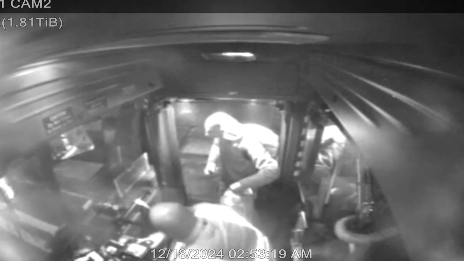 New video shows moments before deadly stabbing of King County bus ...