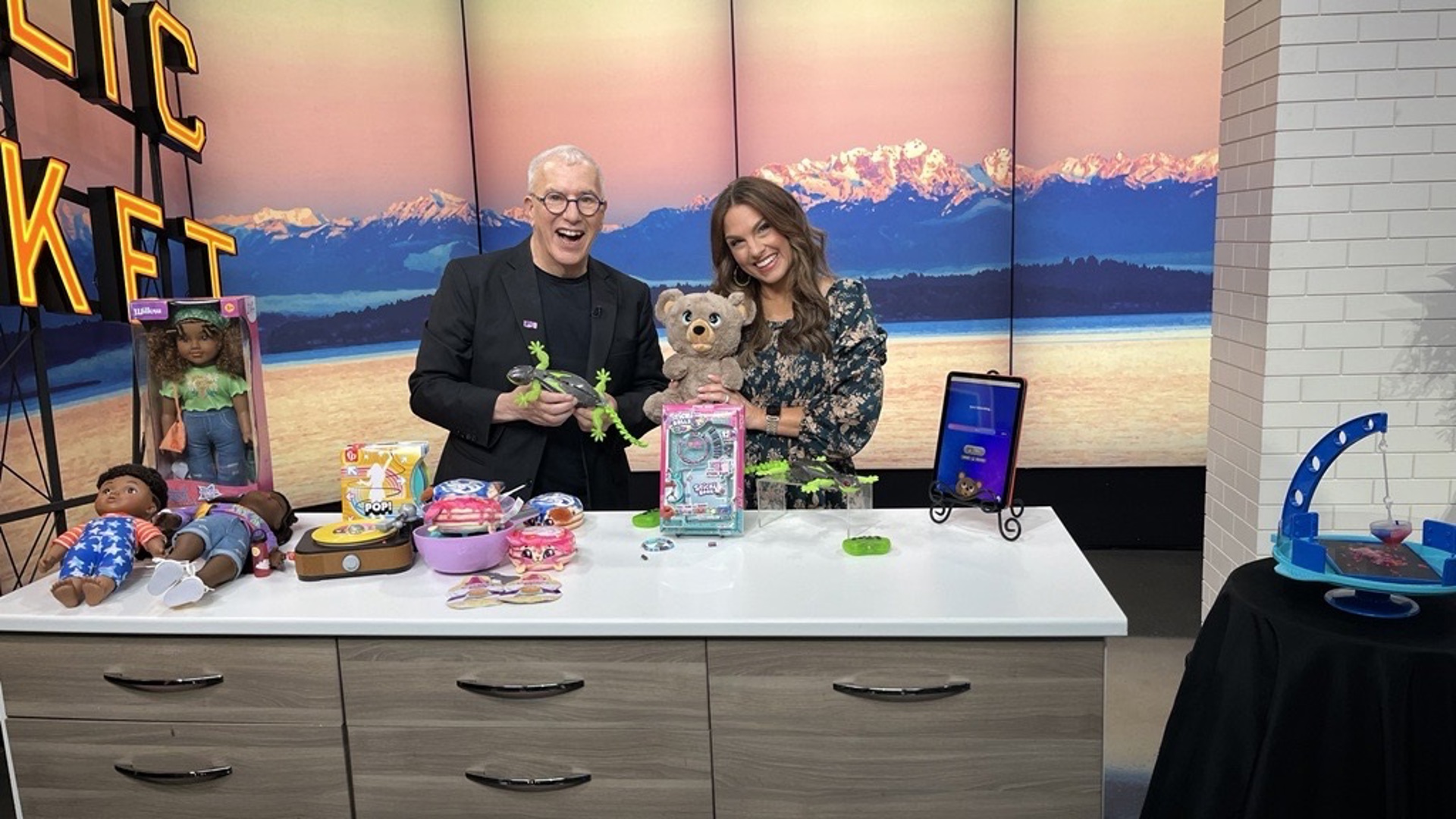 Crawling Gecko’s and dolls that represent - your kids will love this list. #newdaynw