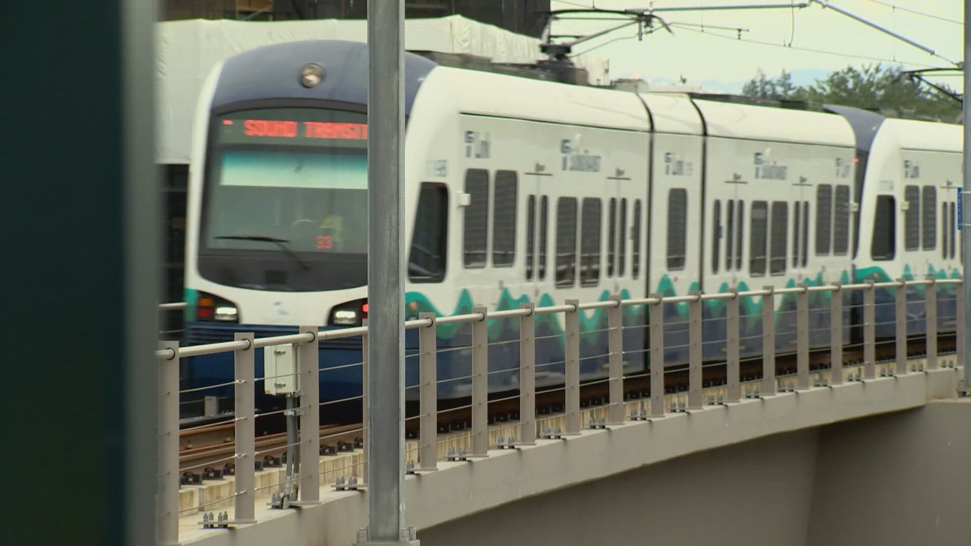 East side train service is back up in running on the 2 line after copper thieves disrupted service for the second time.