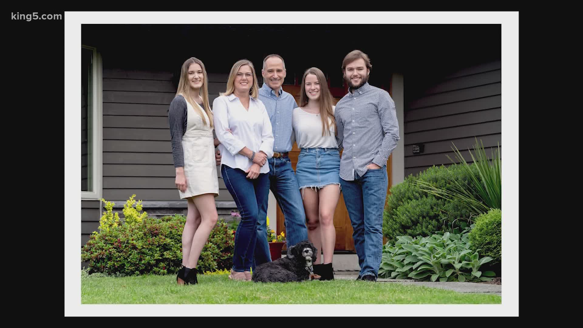 Photographer Renata Steiner is exchanging family photos for donations to the Ballard food bank.