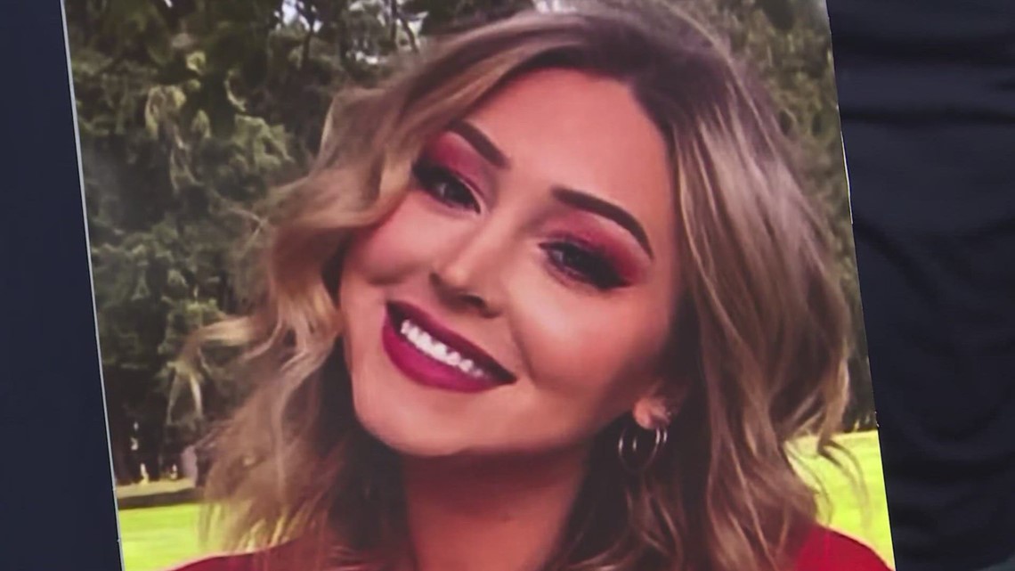 Woman from Bremerton killed while hiking in Phoenix