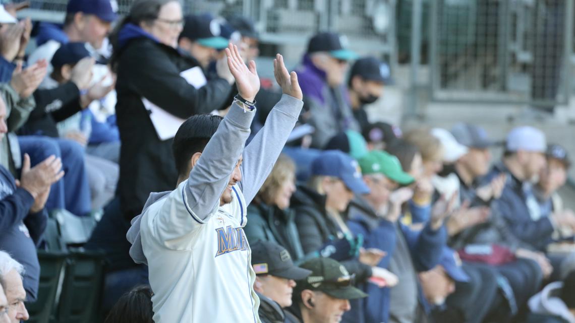 Beautiful day': Mariners welcome full crowds back to T-Mobile Park