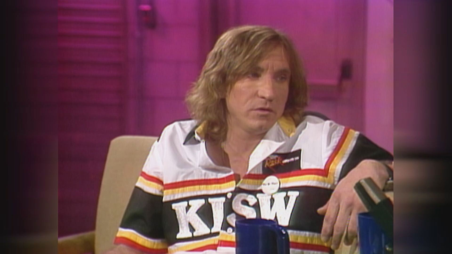 Joe Walsh makes a guest appearance on Almost Live! on Jan. 22, 1987.