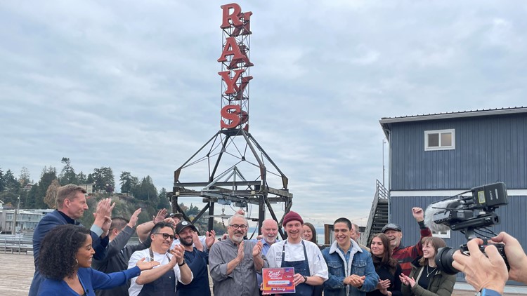 Longtime Seattle icon wins Best Outdoor Dining - 2022's Best