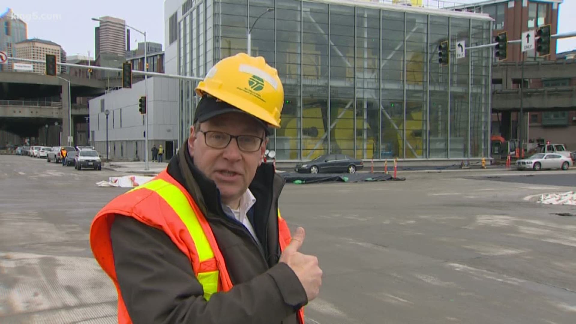 We have made it one week without the Viaduct! Contractors have been working to connect the tunnel since the closure last Friday. Glenn Farley went behind the scenes of the construction zone to bring us a Fast 5.