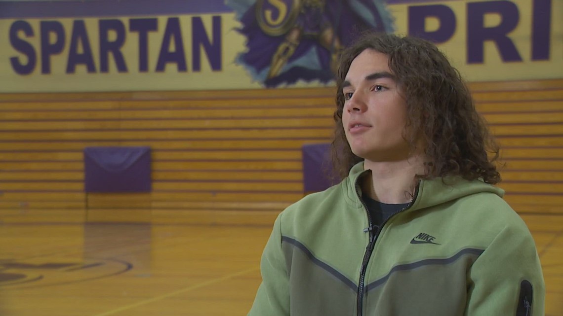 Prep Zone: Sumner High two-sport star Jay Mentink can also hit the high  note