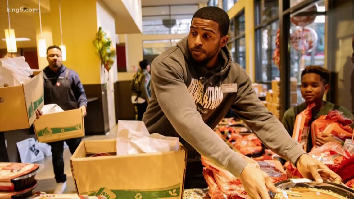 Seattle Seahawks pay for shoppers' groceries at Kent Safeway